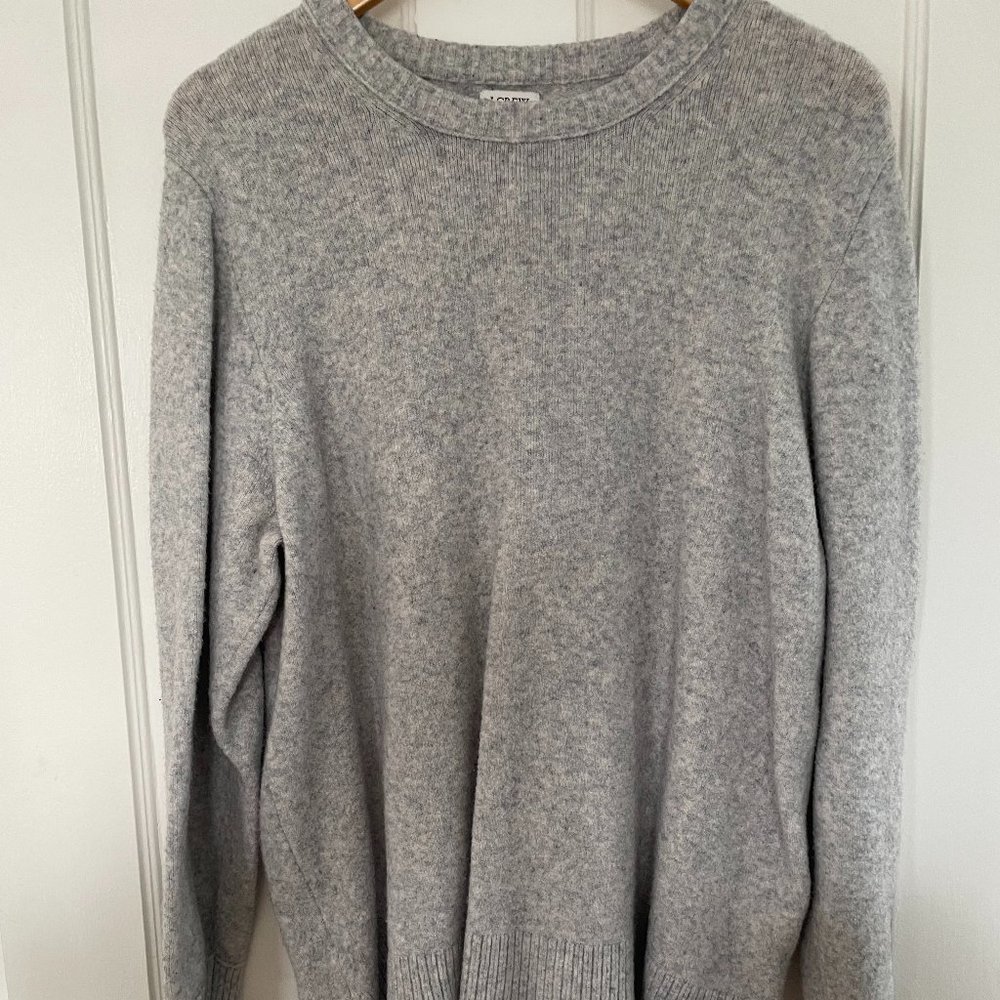 J CREW FACTORY - LIGHT GRAY SWEATER - EXCELLENT CONDITION